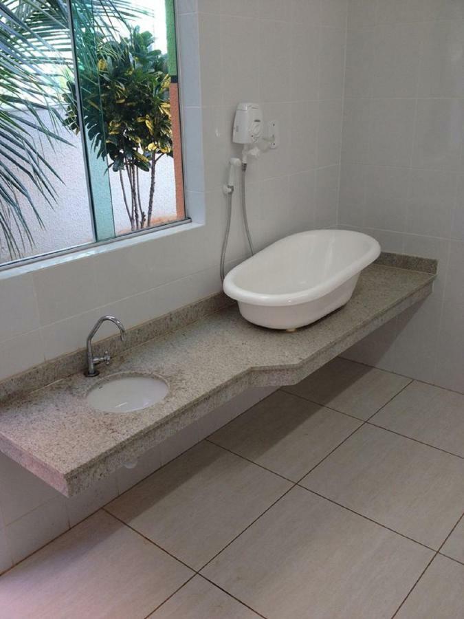 Lacqua Di Roma Com Piscina De Ondas كلدس نوفاس المظهر الخارجي الصورة